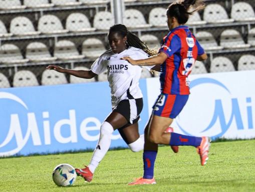 Colo Colo avanzó a cuartos de final en Argentina